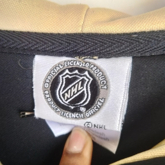 Vegas Golden Knights Black and Tan Sweater - Picture 4 of 4